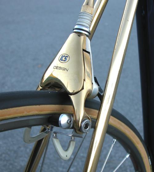 Brake_caliper_rear_2