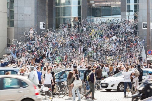 644386_563671430324646_805821468_n