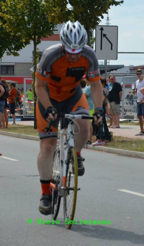 10574326_824200750932436_3646781791215933325_n