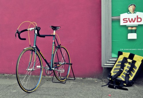 1503 Duell Yellow 01