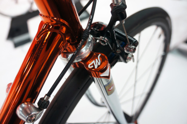 Wilier-superleggera-cento-1-sr-gtr-disc-2016-road-bikes25-600x398