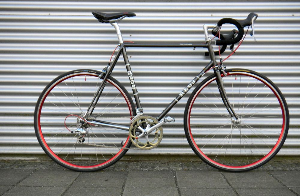 Reus Rennrad Reus. Die Zukunft der Nostalgie. | there is no