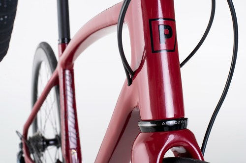 plane-frameworks-custom-carbon-road-2