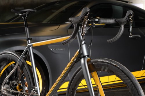 CURVE_AMG-10_9902b1eb-ea11-463f-8ab9-25fc0fa599a7