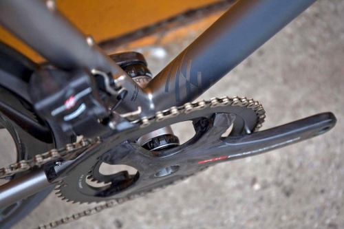 Stelbel-Antenore-Disc_custom-XCr-stainless-steel-disc-brake-road-bike_Campagnolo-H11-hydraulic-brake-Super-Record-EPS-groupset