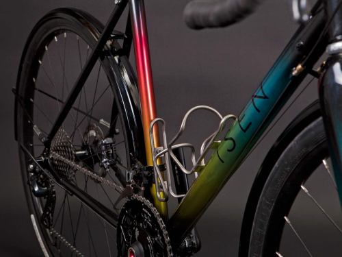 Isen-All-Season-Road_small-batch-production-steel-gravel-road-bike_700c-650b_650c-26in_large-gravel-commuter-build_candy-fade-paint-detail-downtube