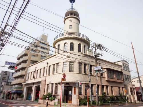 front_view_of_takanawa_fire_station_nihon-enoki_branch_office